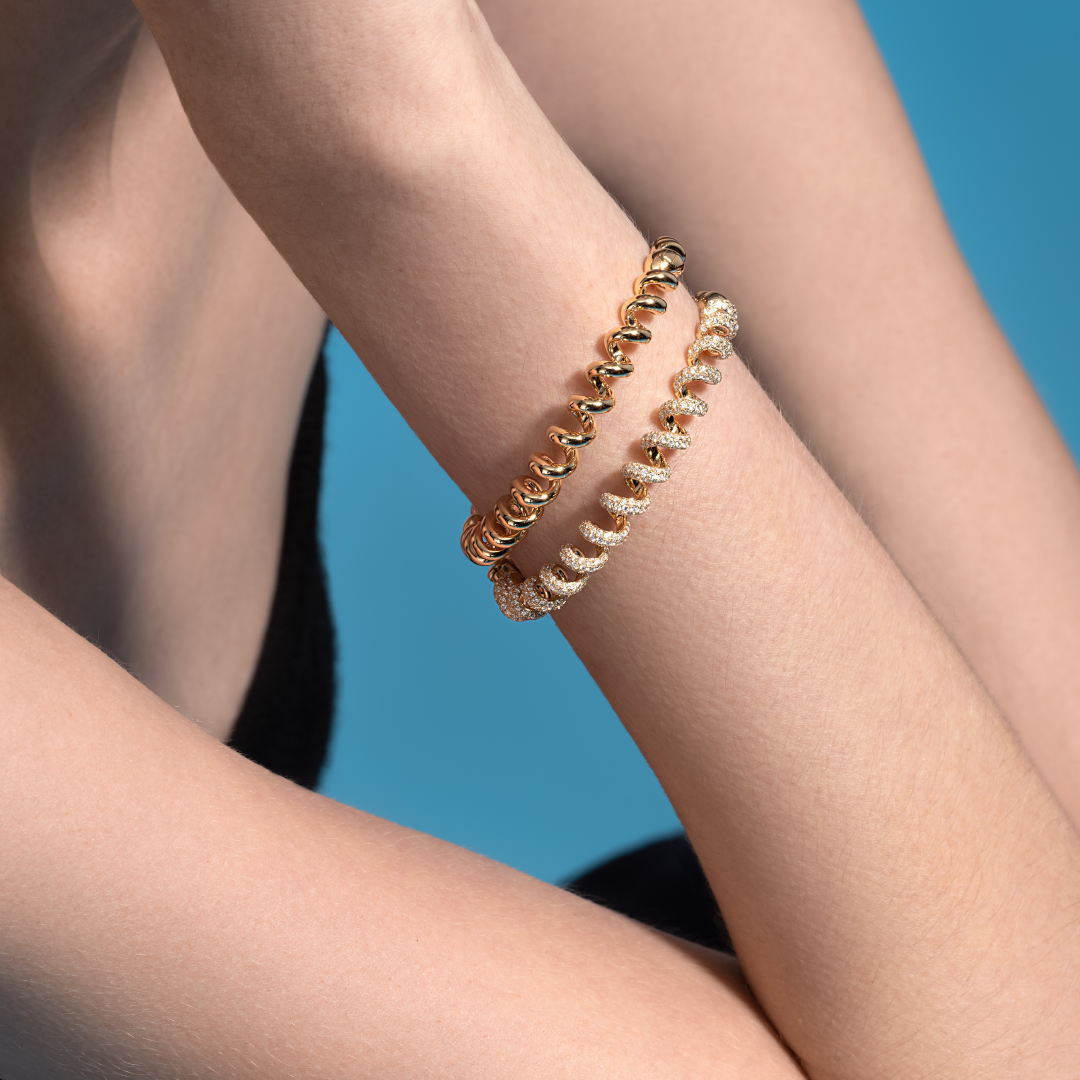 YELLOW GOLD SLINKEE BANGLE