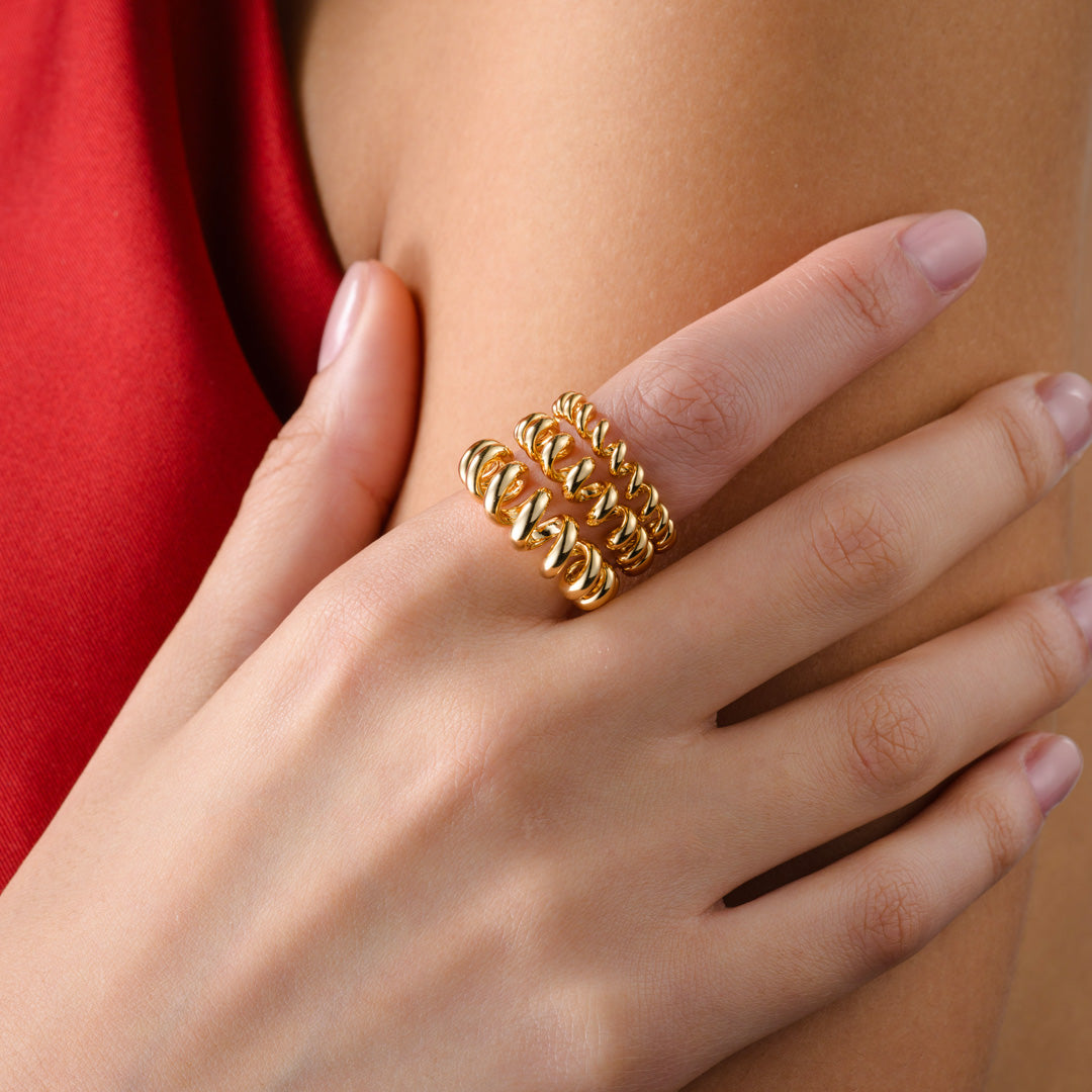 YELLOW GOLD SLINKEE RING 6 YELLOW GOLD SLINKEE RING 6